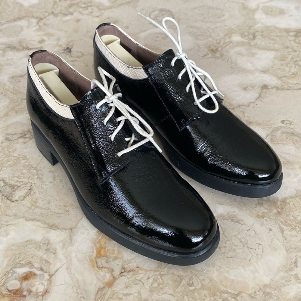 Wonders Smart Blackk / White Patent Block Heel Oxford Lace Up Shoes Ultra Light